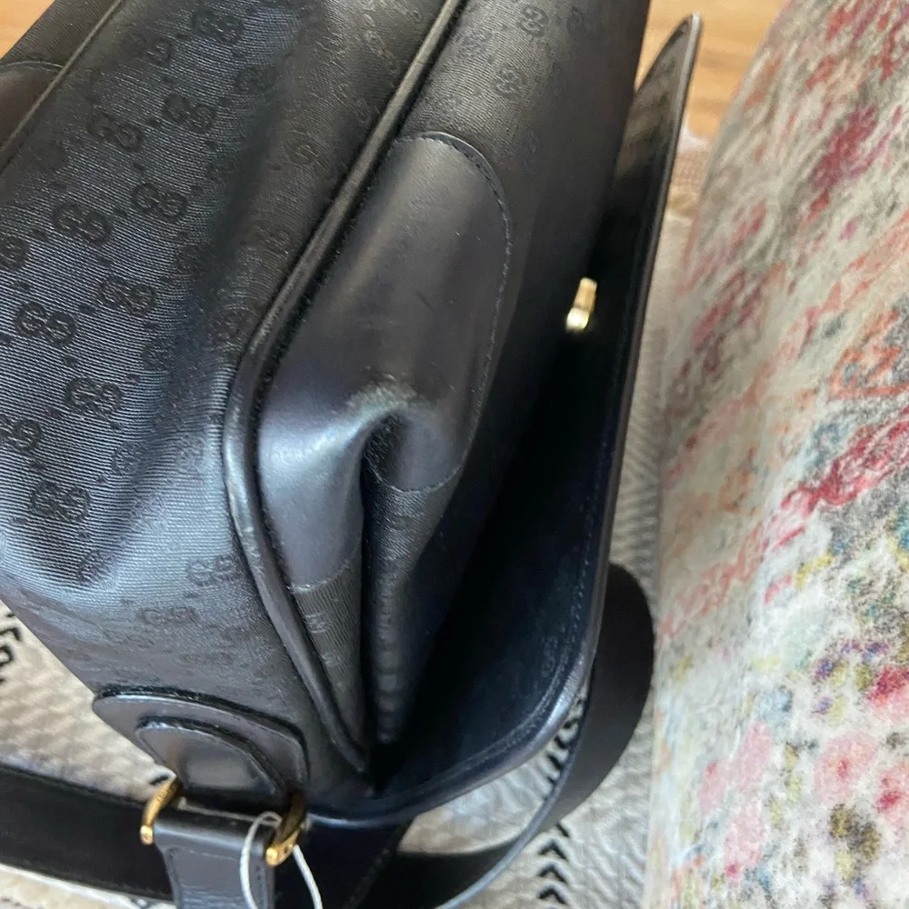 Gucci GG Messenger Bag